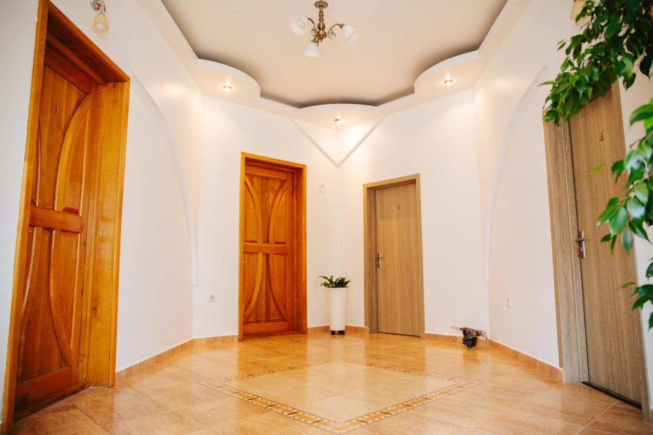 Pensiunea Casa Cristal Targu Jiu Luaran gambar
