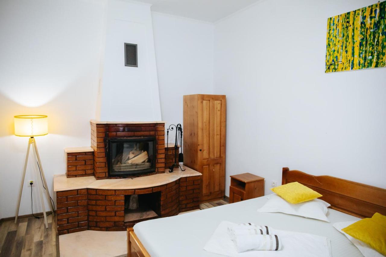 Pensiunea Casa Cristal Targu Jiu Luaran gambar